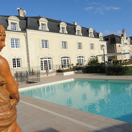 Hotel Spa Le Relais Du Bellay モントルイユ・ベレ エクステリア 写真